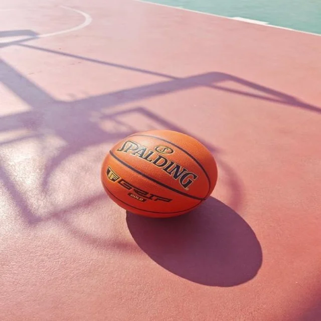 周琦对抗训练强度再升级 北京男篮内线护框能力迎来严峻检验